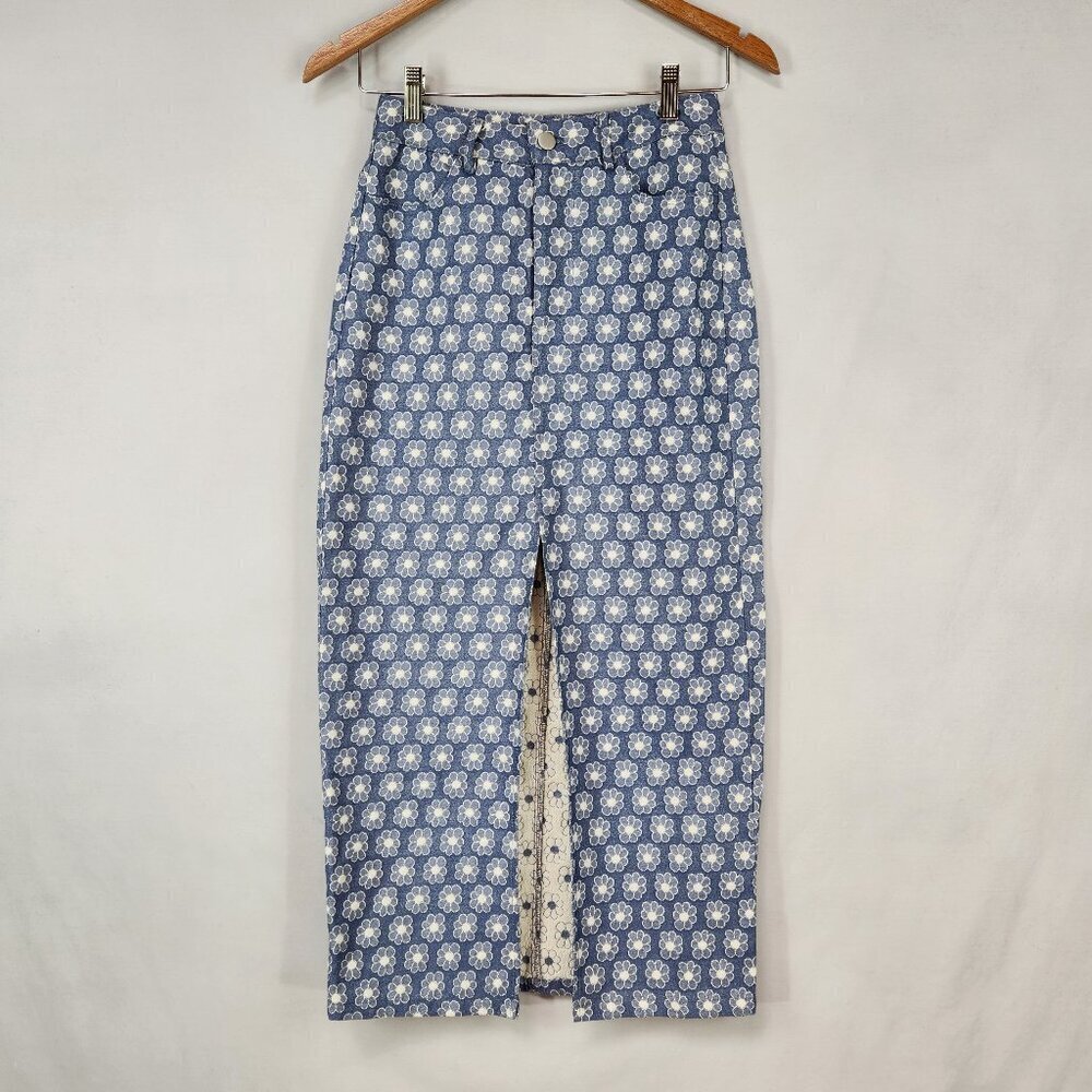 Sister Jane Textured Daisy Print Pencil Skirt Women's XS Blue Mid Calf Cottage